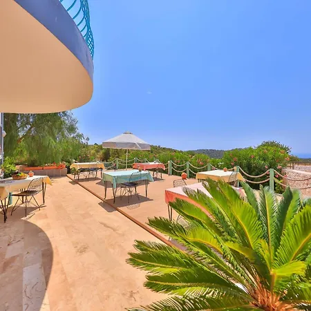 Lacitrus Villa&hotel-ozy Отель Каш